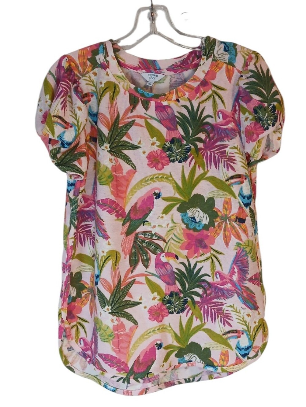 Crown & IvyTropical Multi-Color Top Size Small